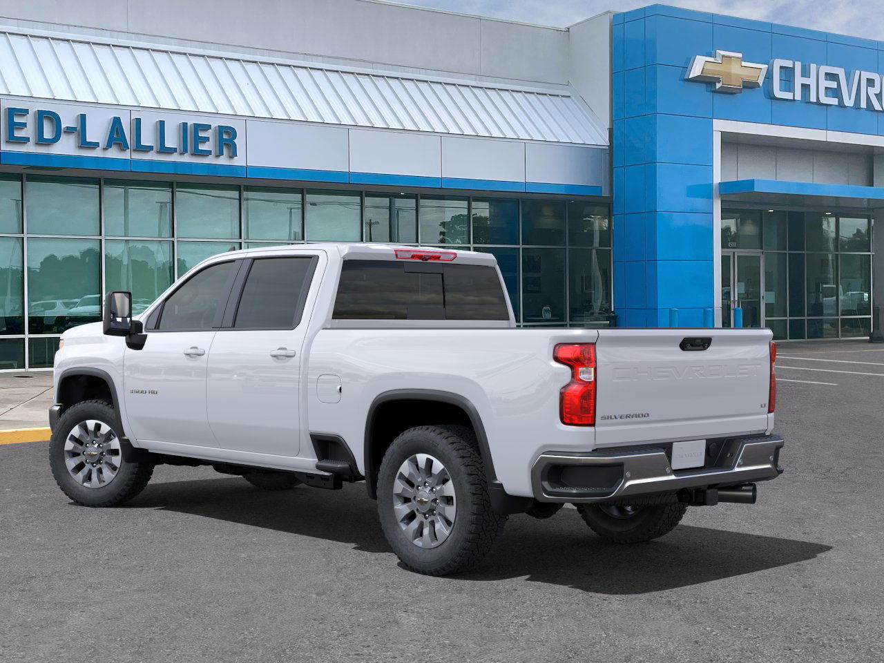 2025 Chevrolet Silverado 3500HD LT photo 3