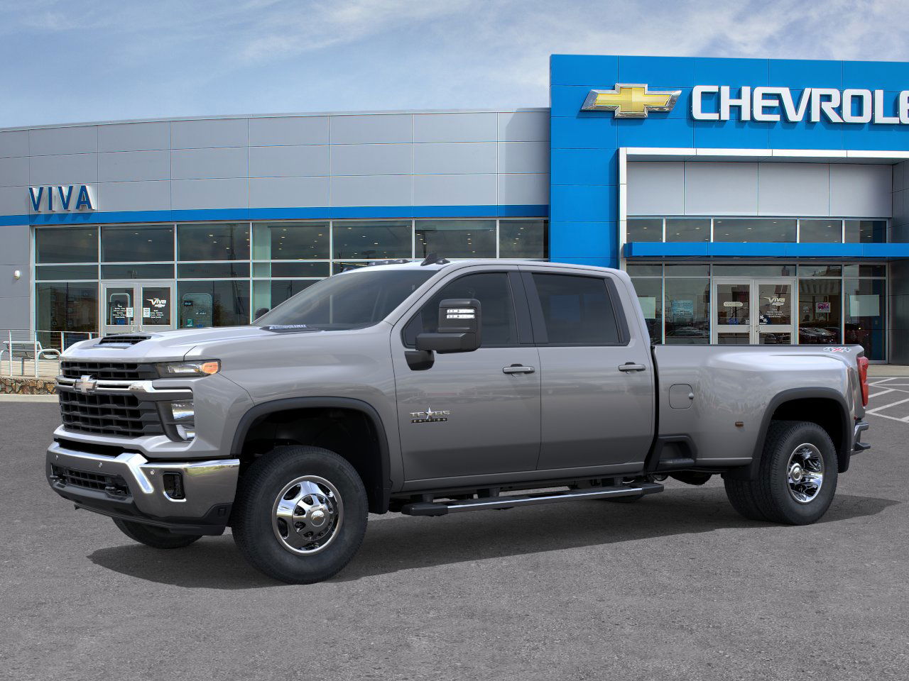 2026 Chevrolet Silverado 3500HD LT photo 2