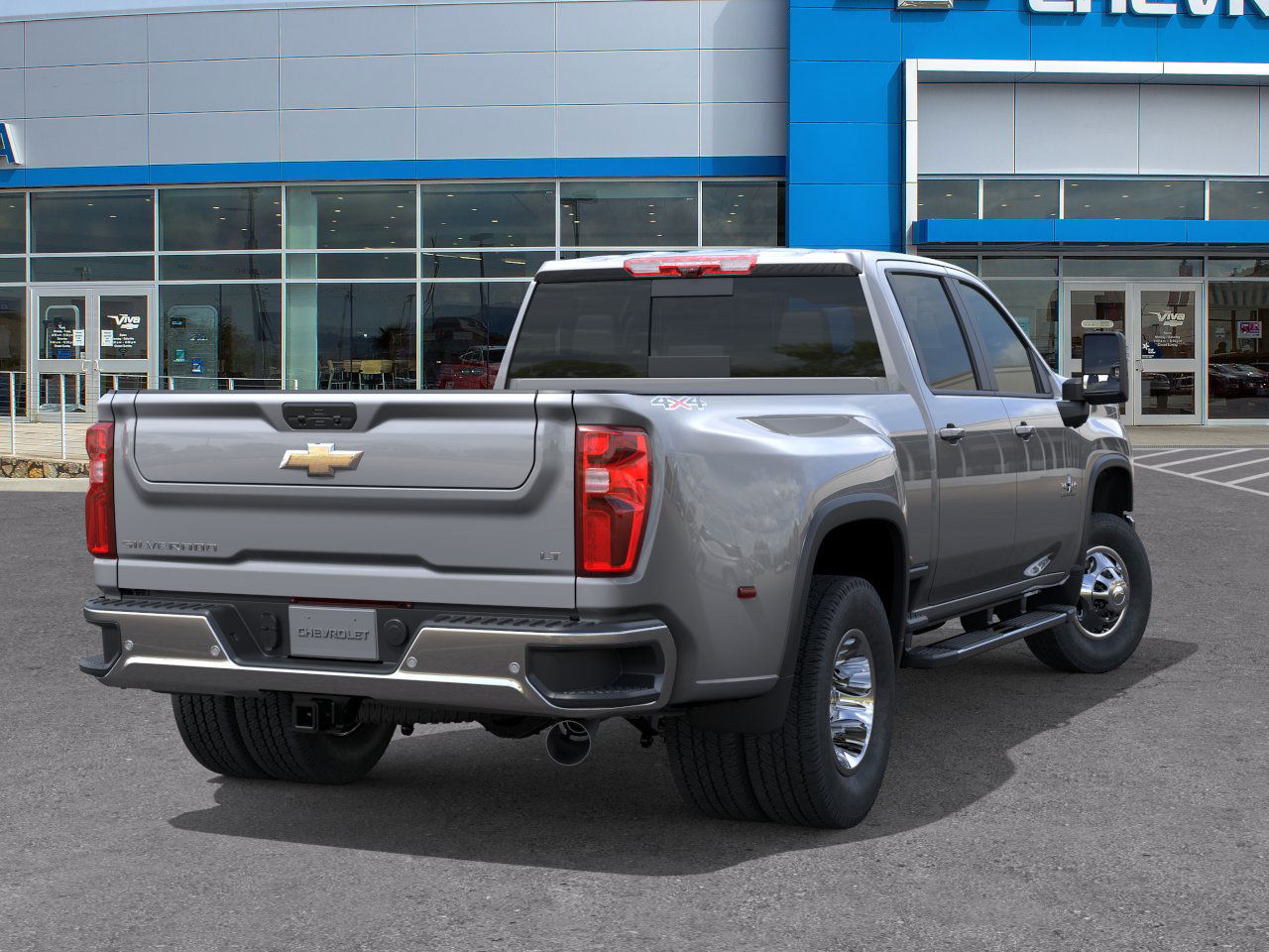 2026 Chevrolet Silverado 3500HD photo 4