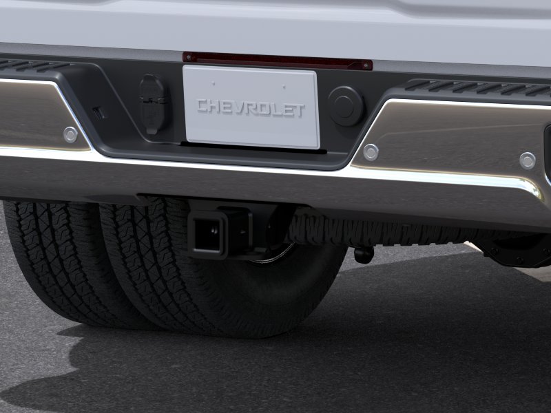 New 2026 Summit White Chevrolet LT DRW image 38