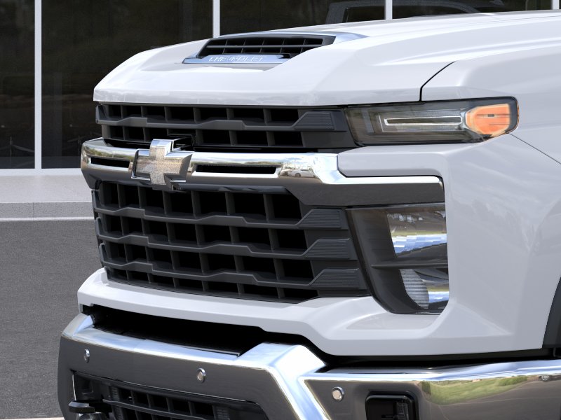 New 2026 Summit White Chevrolet LT DRW image 37