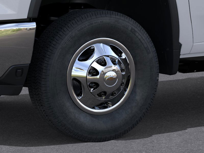 2026 Chevrolet Silverado 3500HD LT photo 9