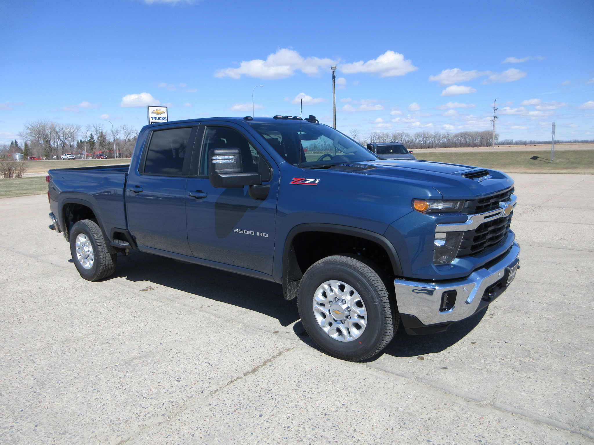 2026 Chevrolet Silverado HD LT 4WD Crew Cab Standard Box SRW's photo