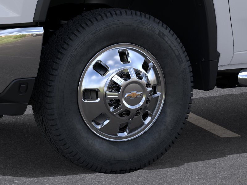 New 2026 Summit White Chevrolet LT DRW image 33
