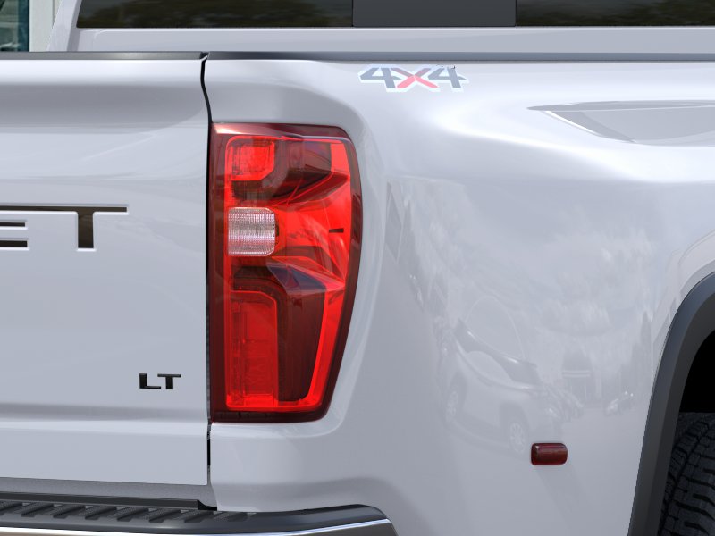 New 2026 Summit White Chevrolet LT DRW image 43