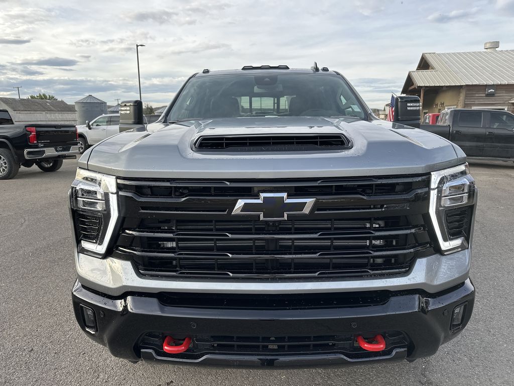 2026 Chevrolet Silverado 3500HD LT photo 2