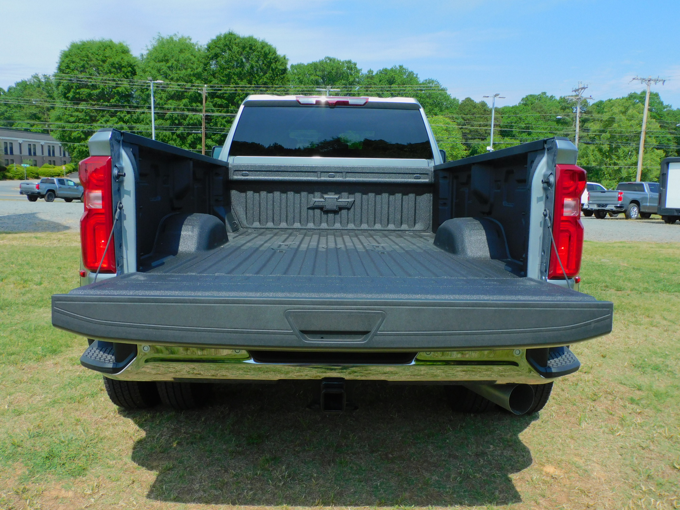 2026 Chevrolet Silverado 3500 HD LT - Photo 12