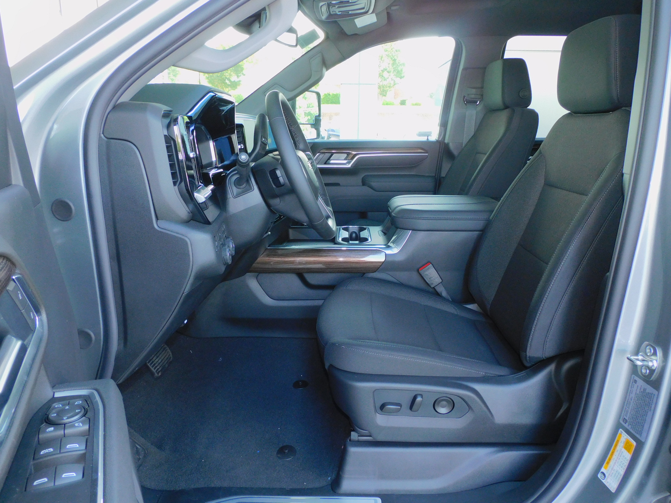 2026 Chevrolet Silverado 3500 HD LT - Photo 17