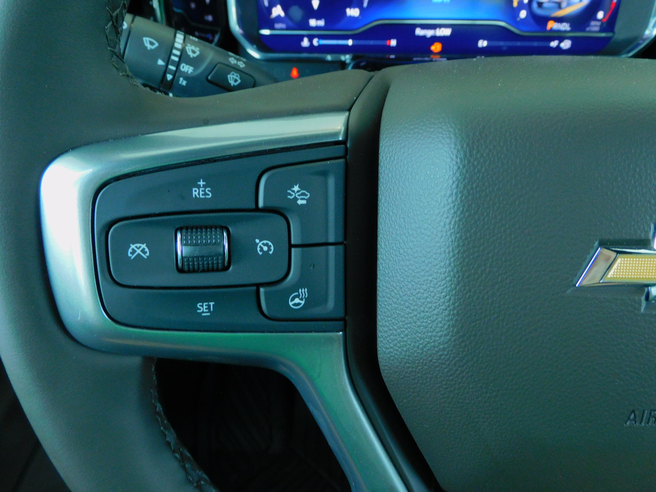 2025 Chevrolet Silverado 3500HD LTZ photo 33