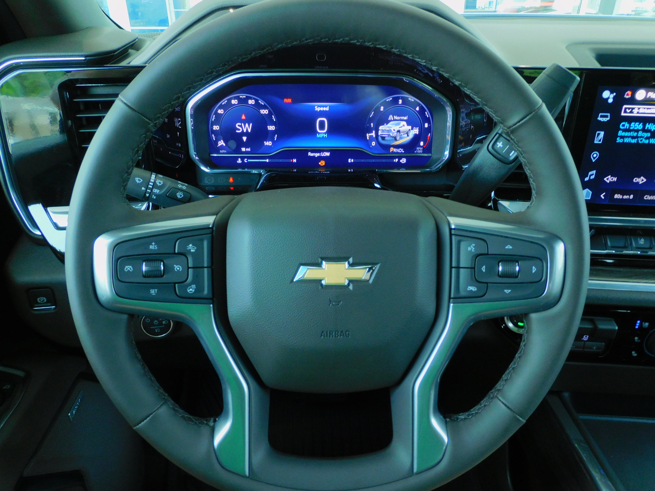 2025 Chevrolet Silverado 3500HD LTZ photo 32