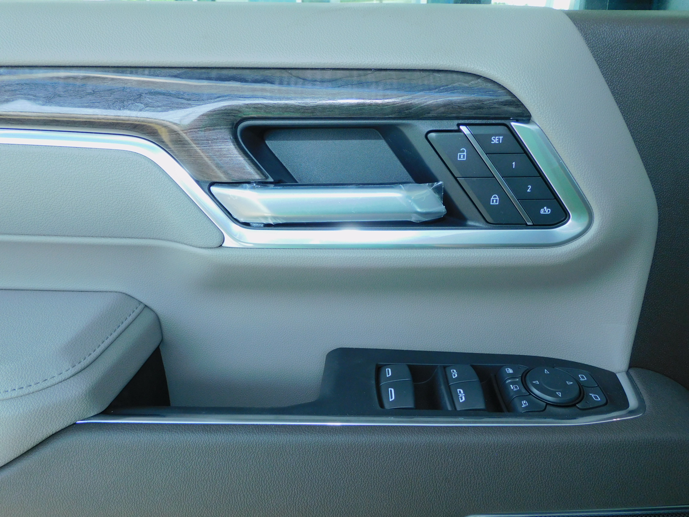 2025 Chevrolet Silverado 3500HD LTZ photo 18