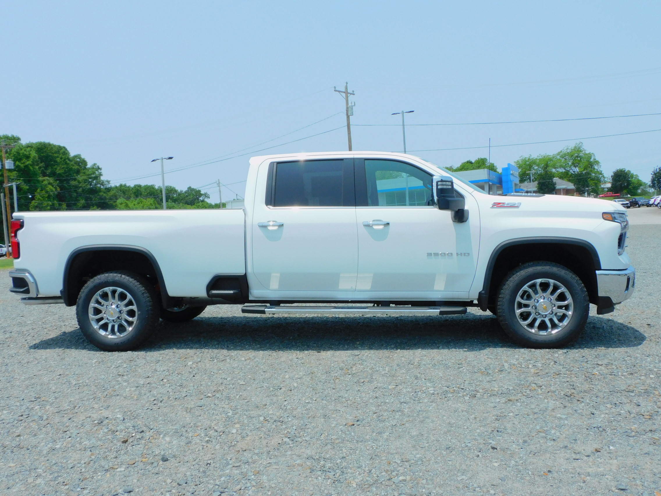 2025 Chevrolet Silverado 3500HD LTZ photo 8