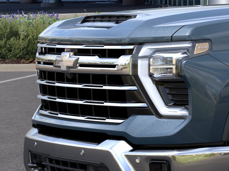 2026 Chevrolet Silverado 3500 HD LTZ - Photo 38