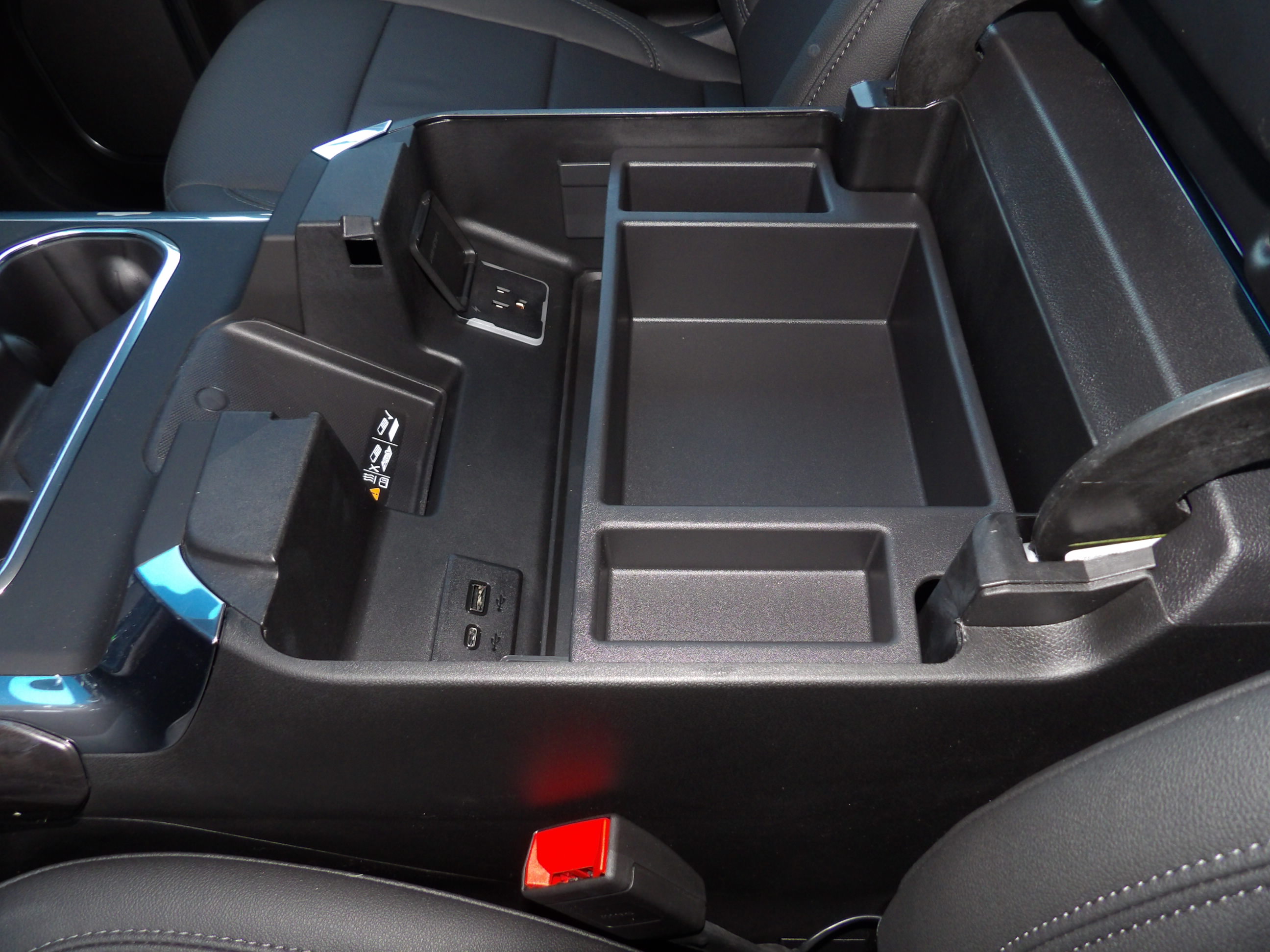 2026 Chevrolet Silverado 3500 HD LTZ - Photo 39