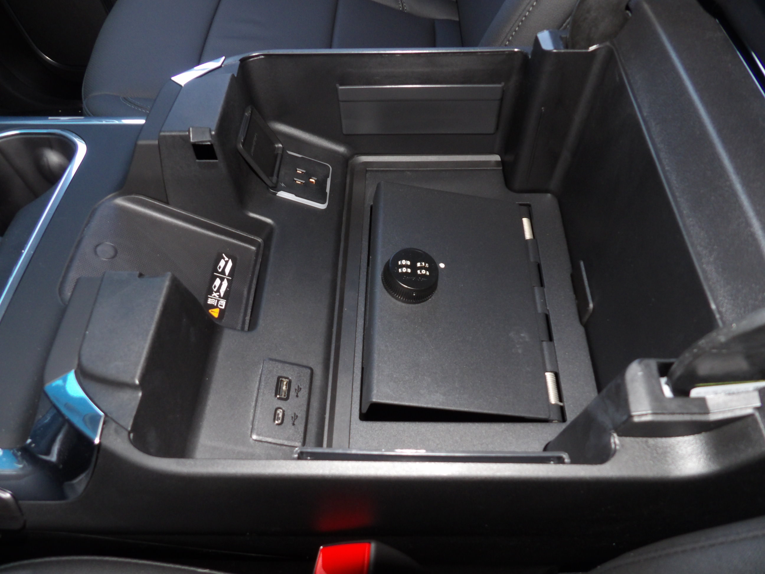 2026 Chevrolet Silverado 3500 HD LTZ - Photo 40