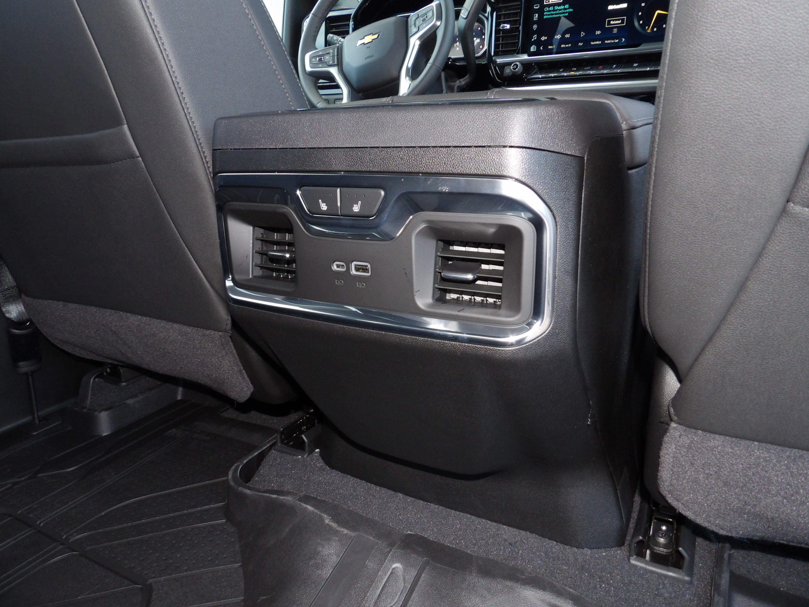 2026 Chevrolet Silverado 3500 HD LTZ - Photo 34