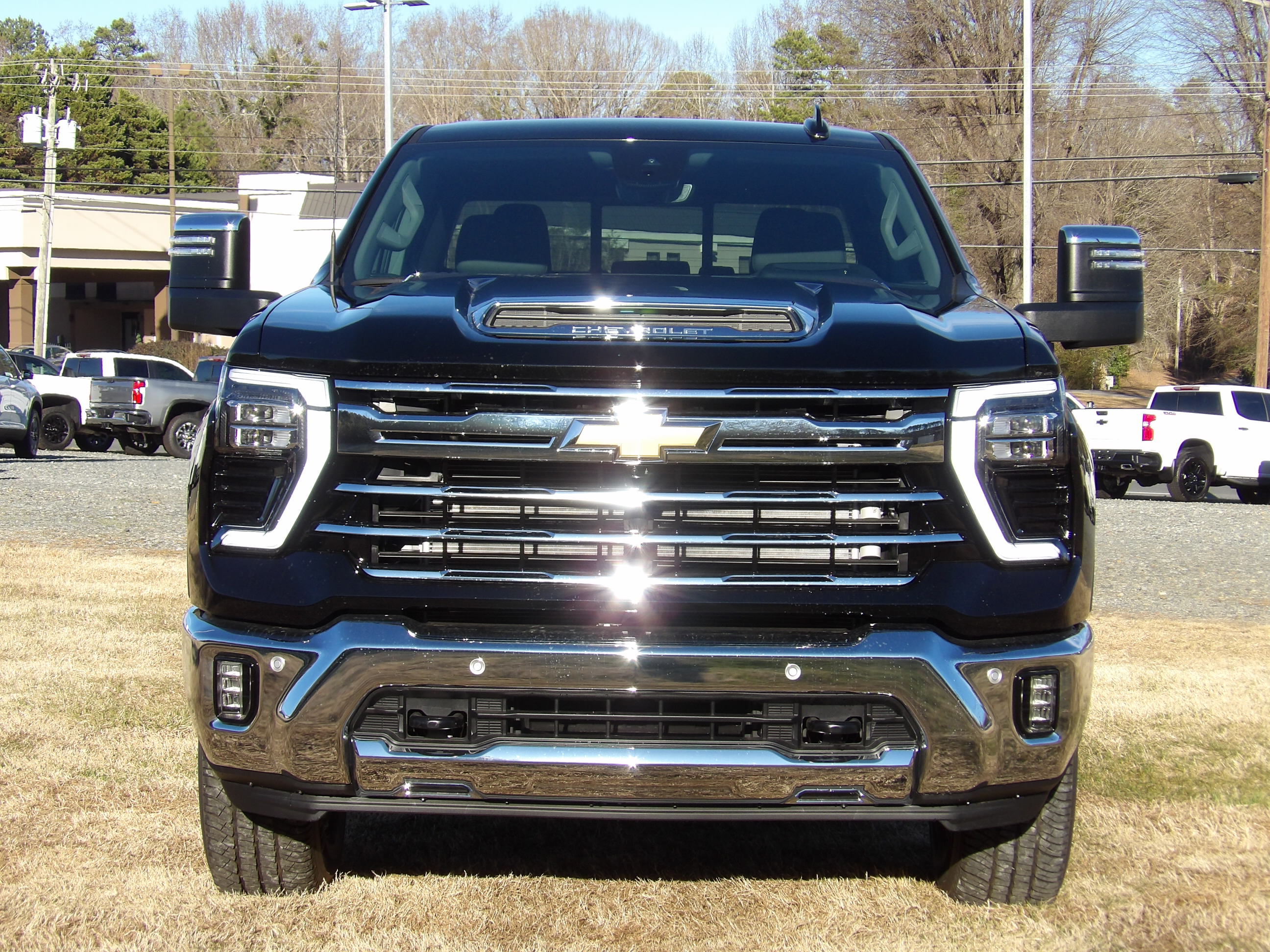 2026 Chevrolet Silverado 3500 HD LTZ - Photo 10