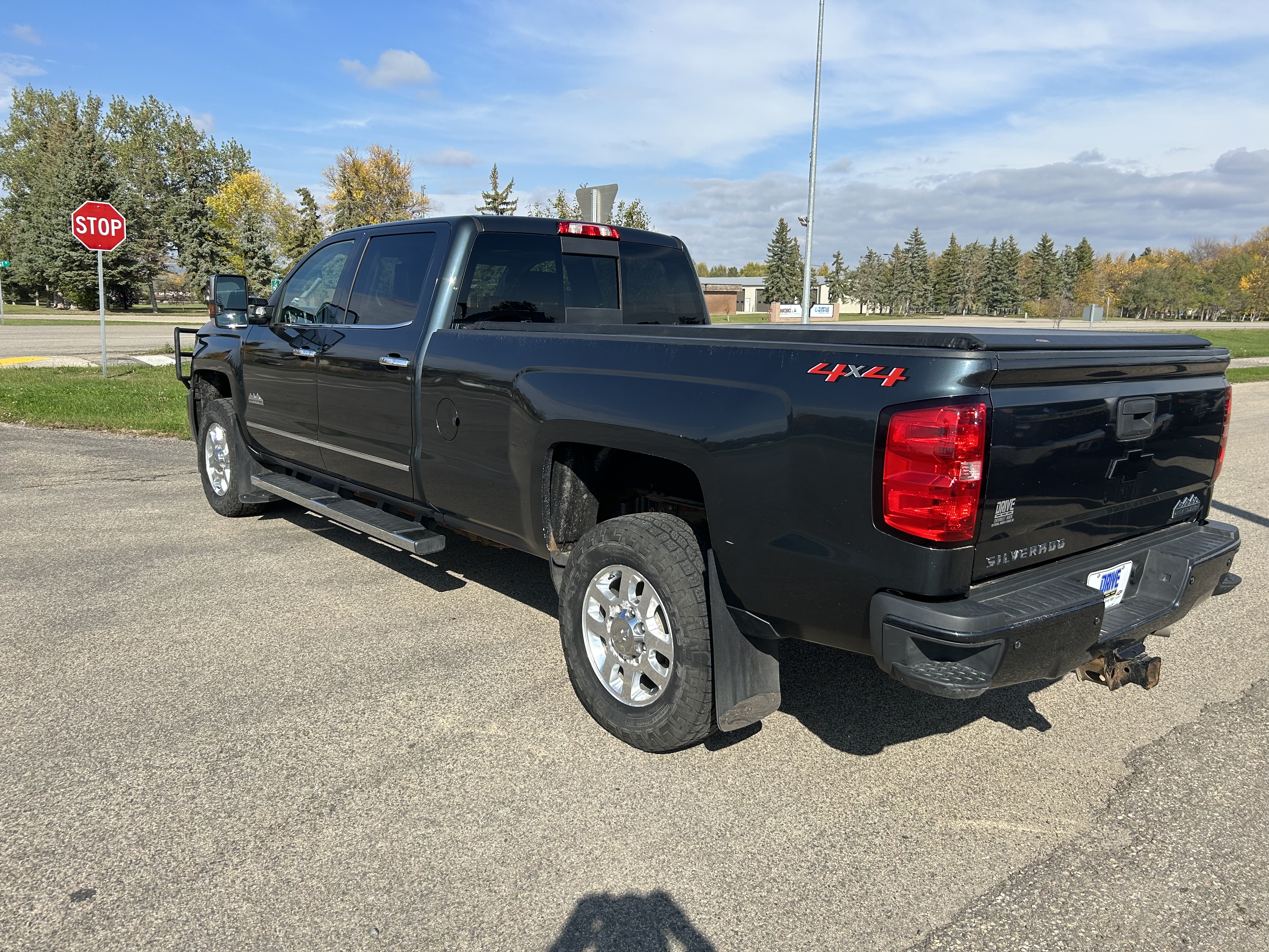 Used 2019 Chevrolet Silverado 3500HD High Country with VIN 1GC4KYEY2KF115840 for sale in Rugby, ND