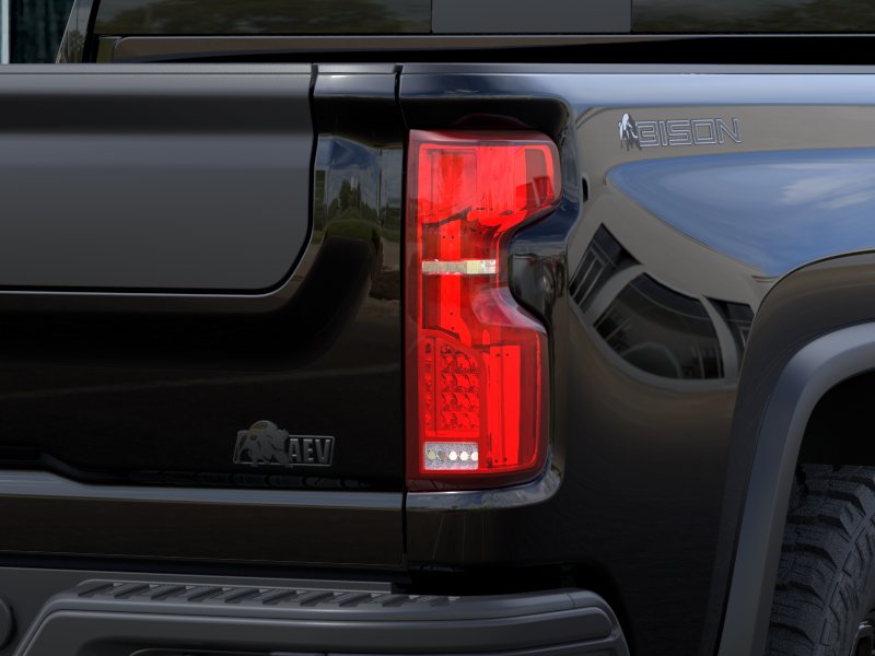 2025 Chevrolet Silverado 2500 HD ZR2 - Photo 11