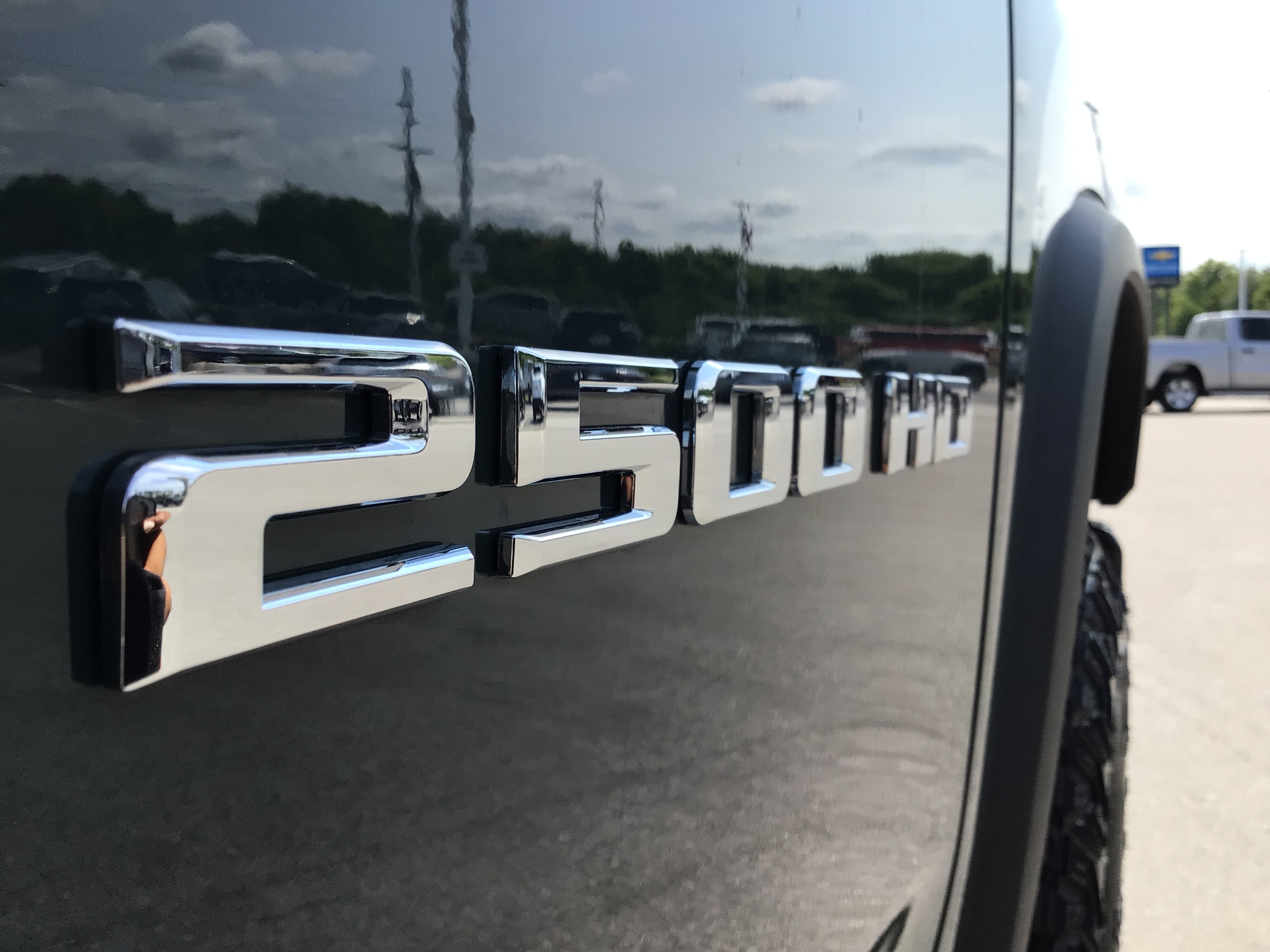 2026 Chevrolet Silverado 2500 HD ZR2 - Photo 11