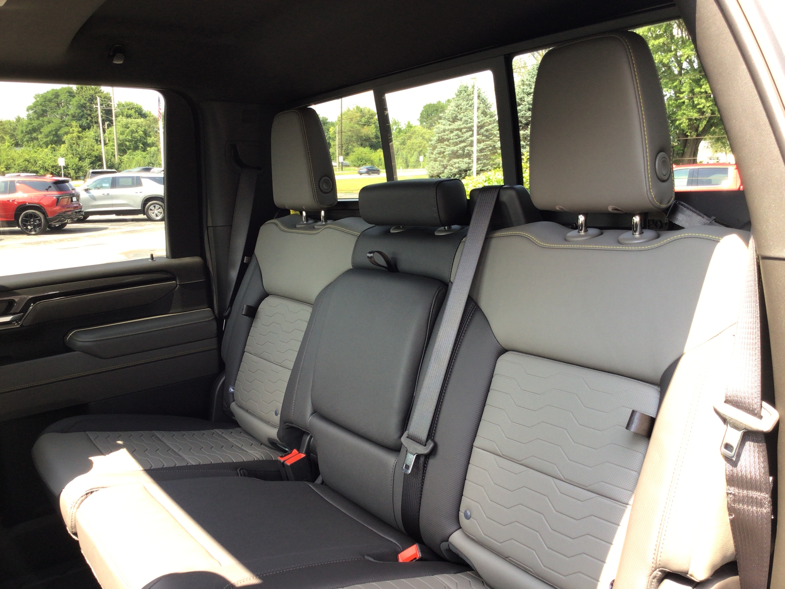 2026 Chevrolet Silverado 2500 HD ZR2 - Photo 20