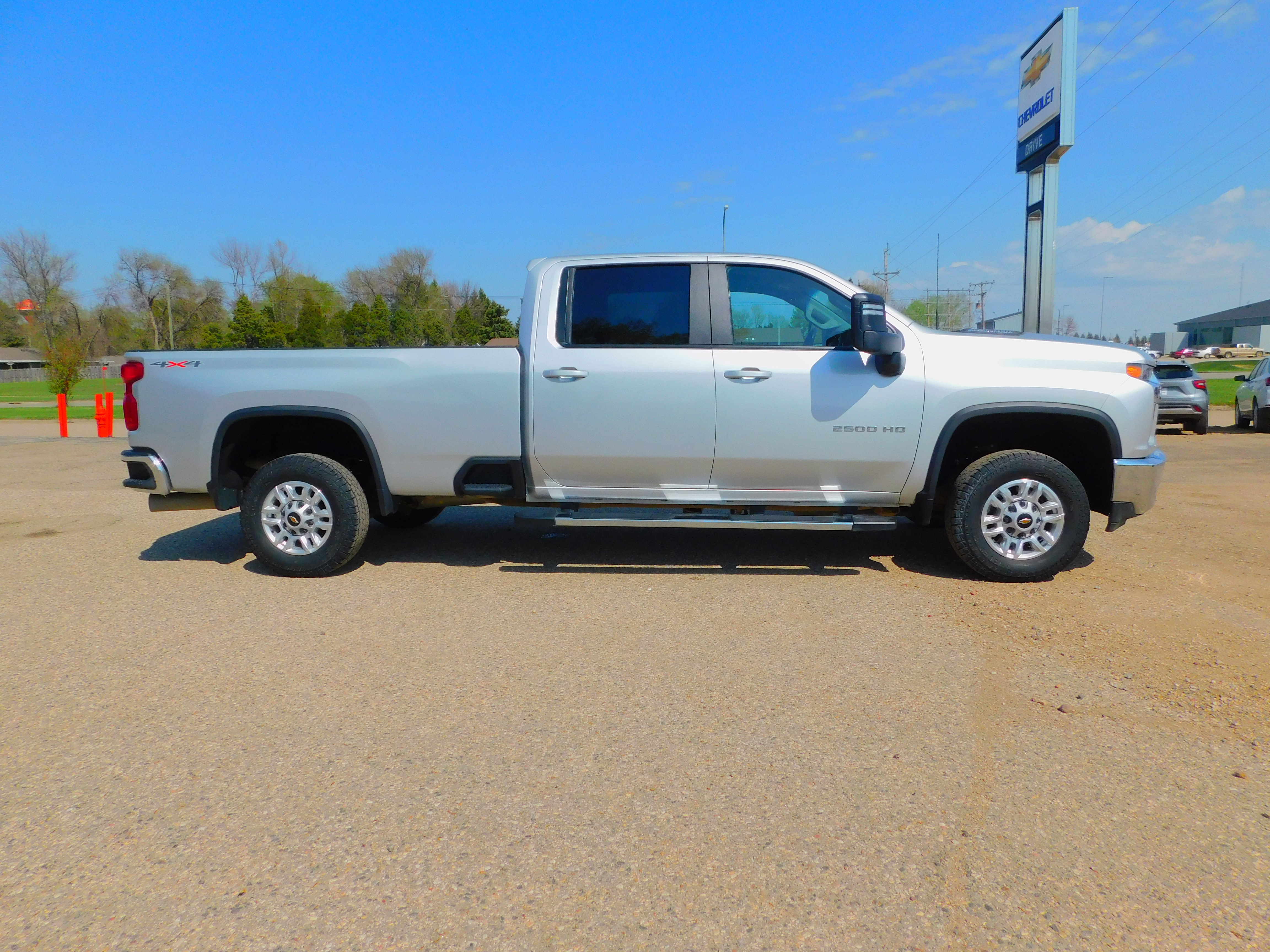 Used 2023 Chevrolet Silverado 2500HD LT with VIN 1GC4YNEY9PF181922 for sale in Rugby, ND