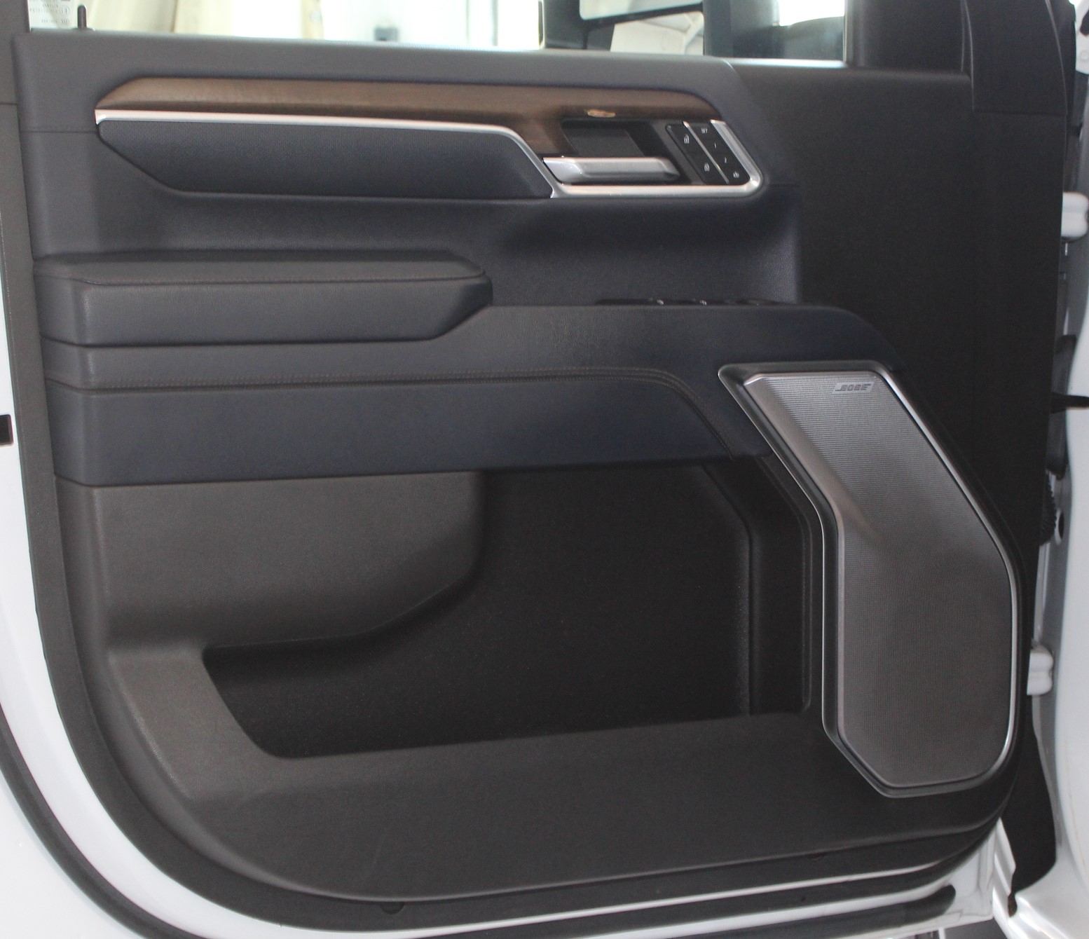 2024 Chevrolet Silverado 2500HD High Country photo 6