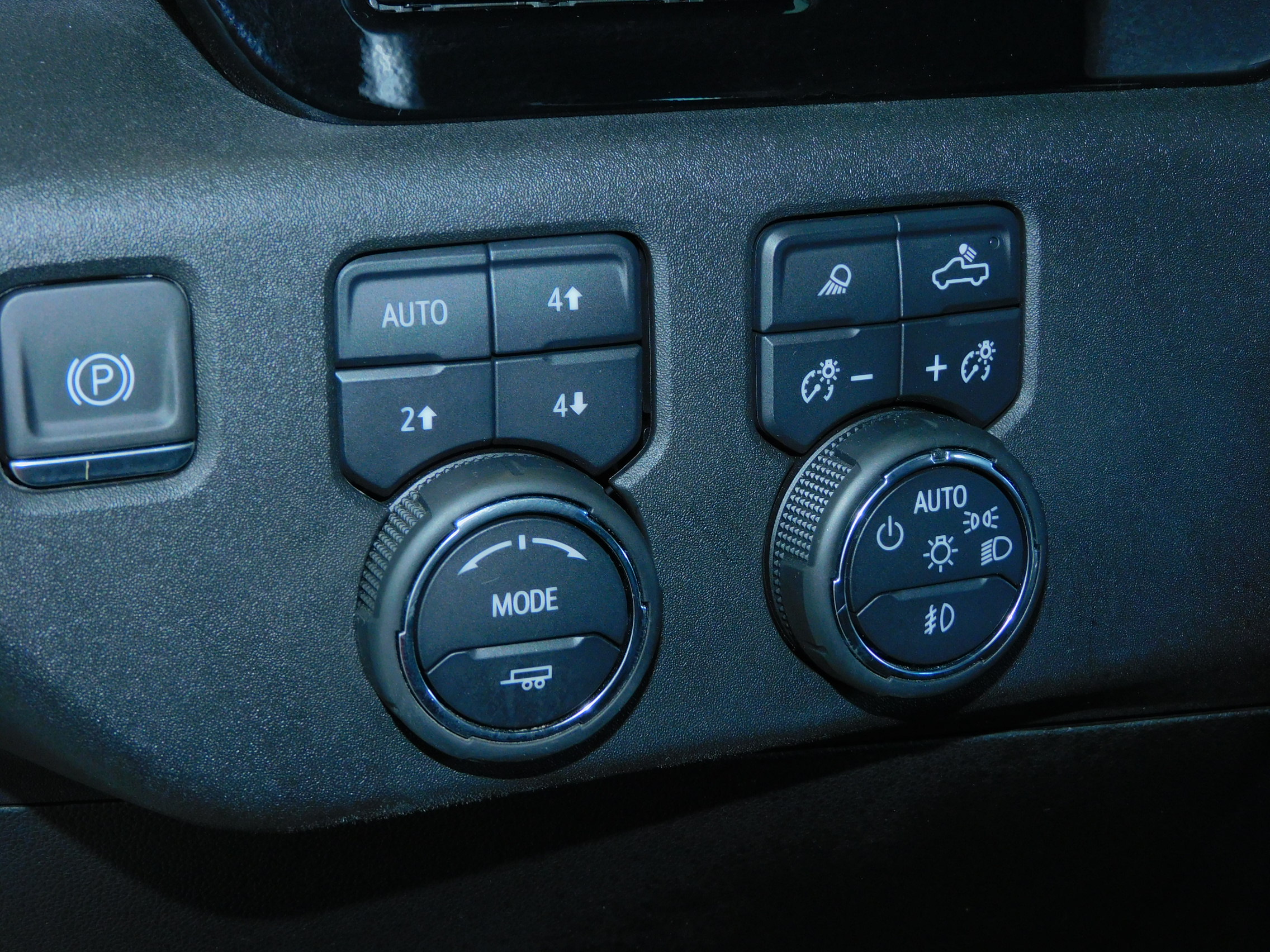 2024 Chevrolet Silverado 2500HD High Country photo 22