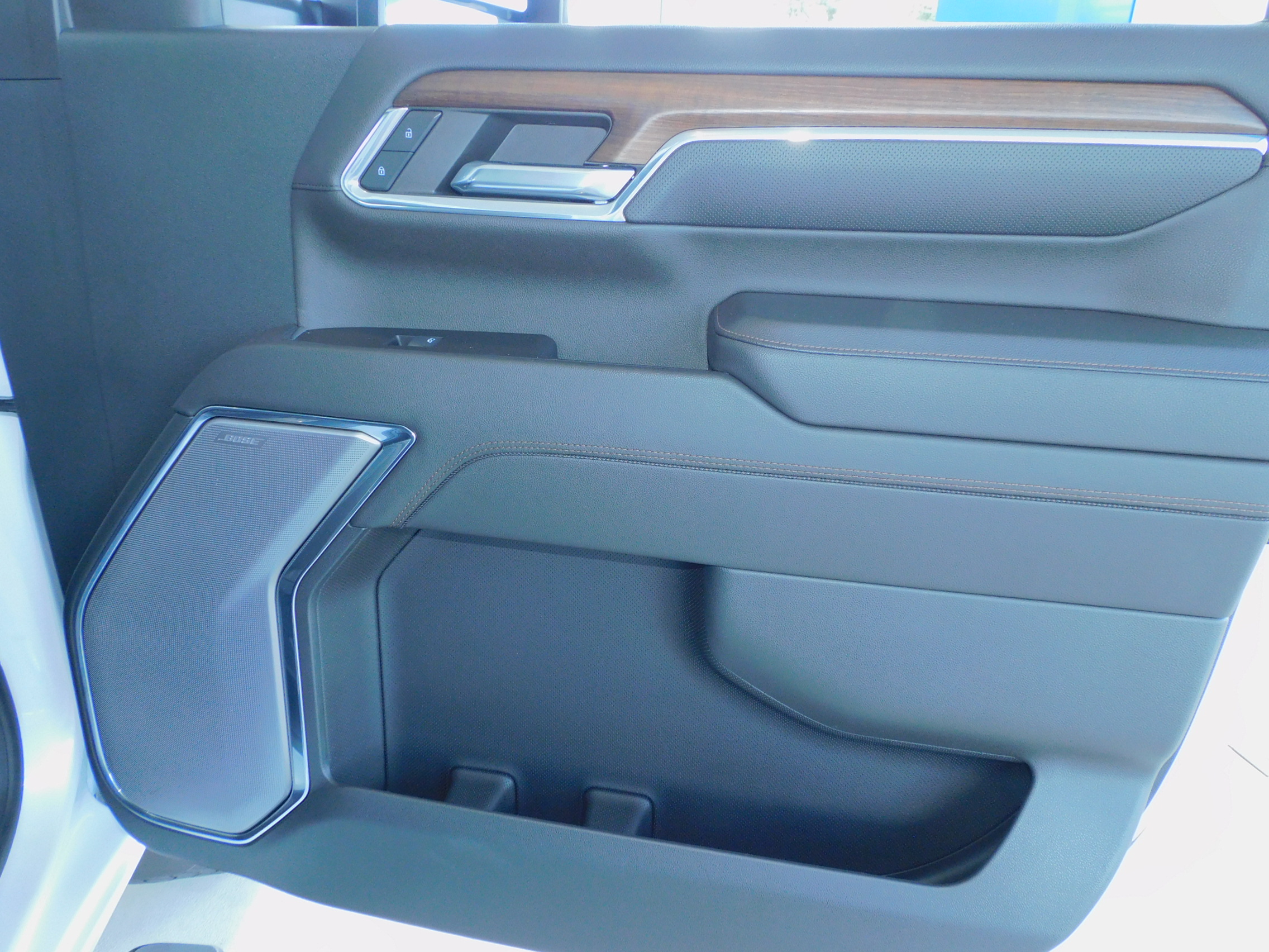 2024 Chevrolet Silverado 2500HD High Country photo 21