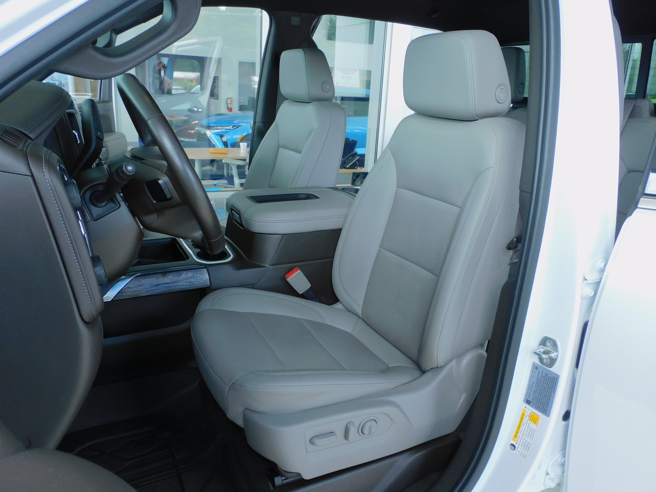 2021 Chevrolet Silverado 3500HD LTZ photo 18