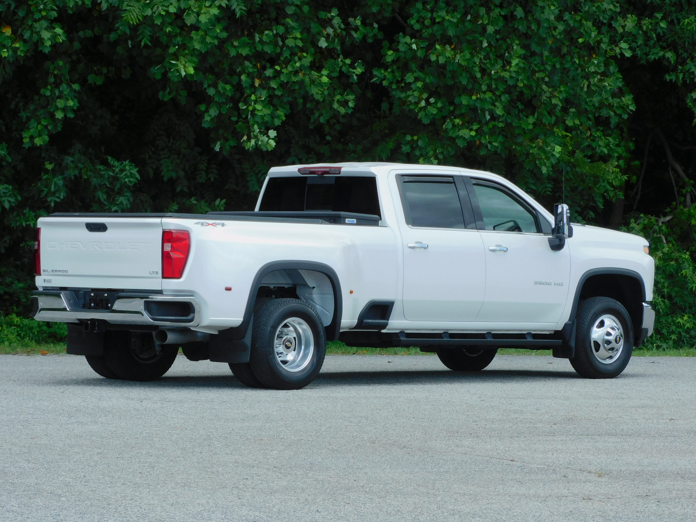 2021 Chevrolet Silverado 3500HD LTZ photo 3