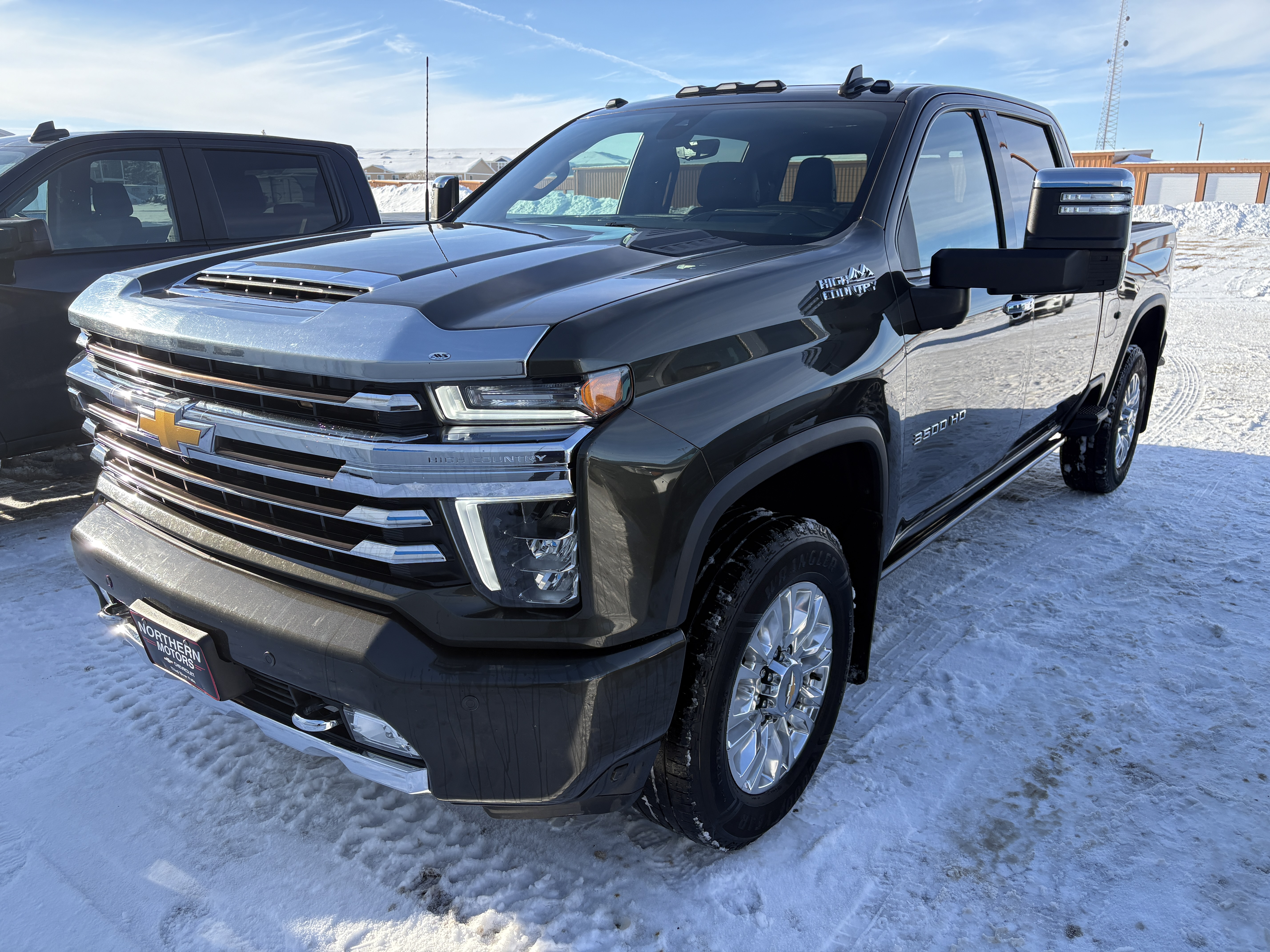 Used 2022 Chevrolet Silverado 3500HD High Country with VIN 1GC4YVE75NF139722 for sale in Thief River Falls, Minnesota