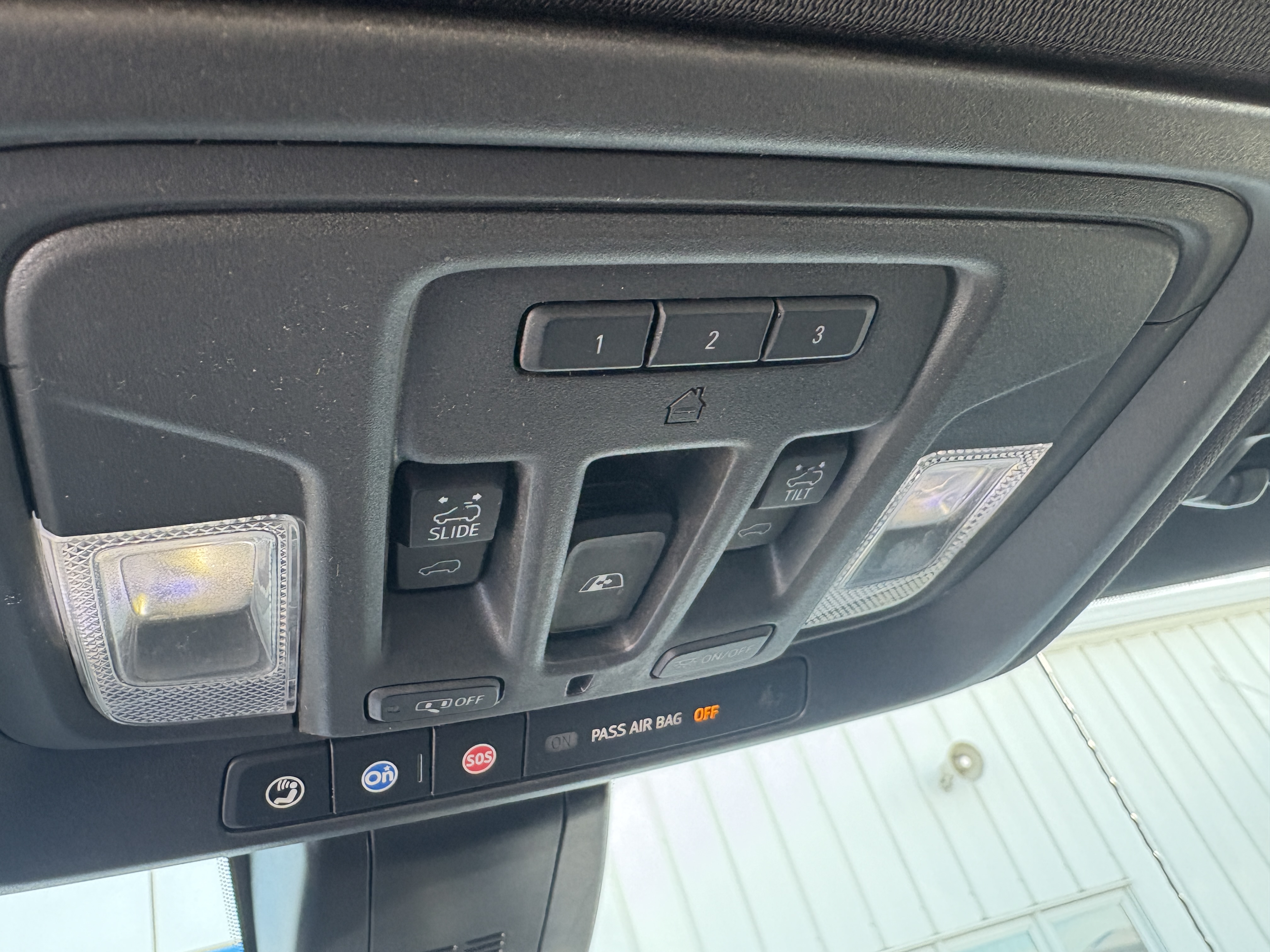 2022 Chevrolet Silverado 3500HD High Country - Photo 16
