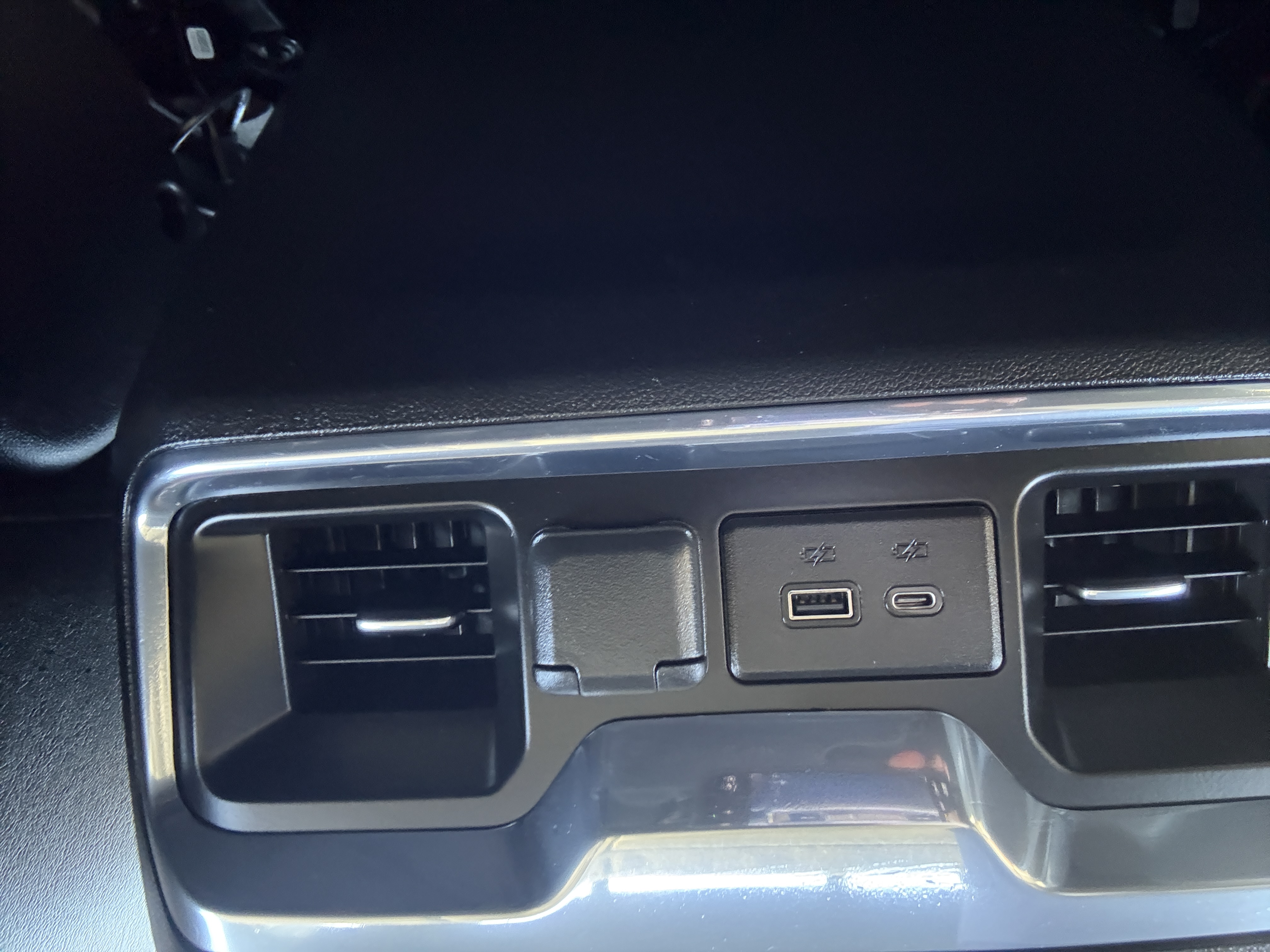 2022 Chevrolet Silverado 3500HD High Country - Photo 34