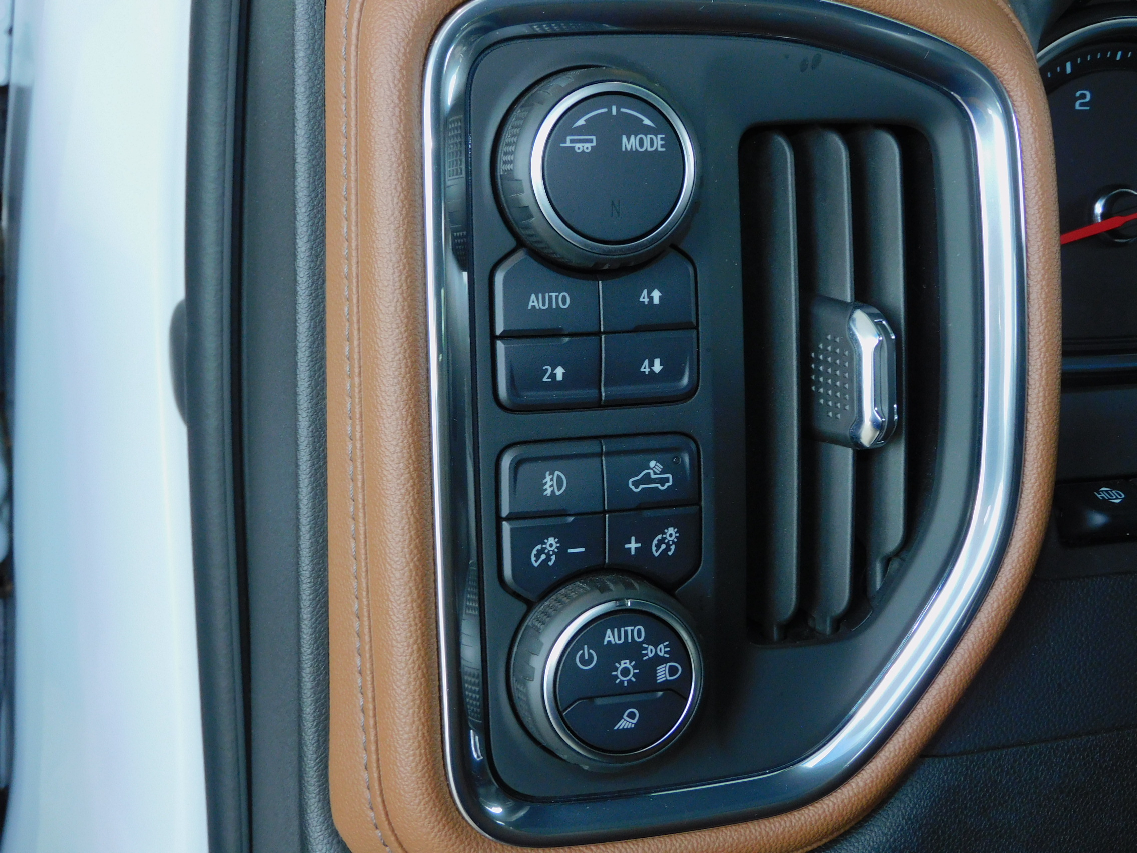 2023 Chevrolet Silverado 3500HD High Country photo 27