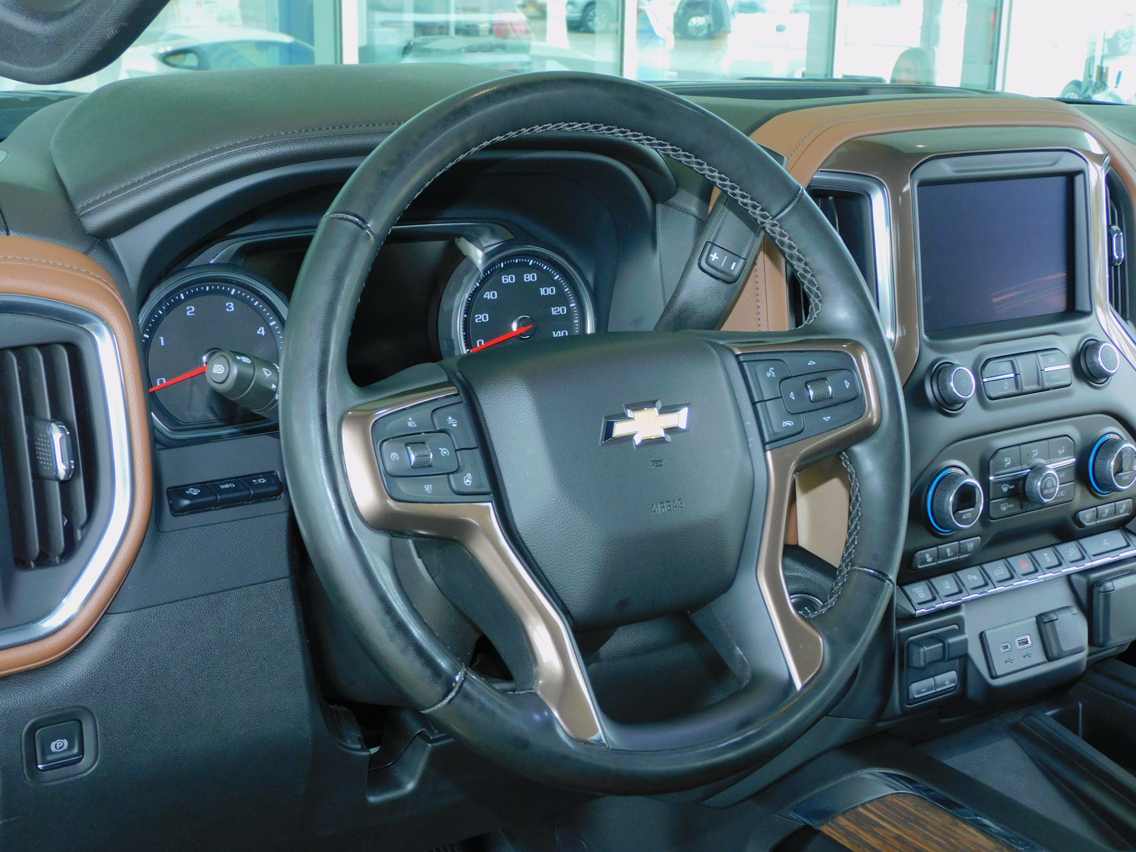 2023 Chevrolet Silverado 3500HD High Country photo 18