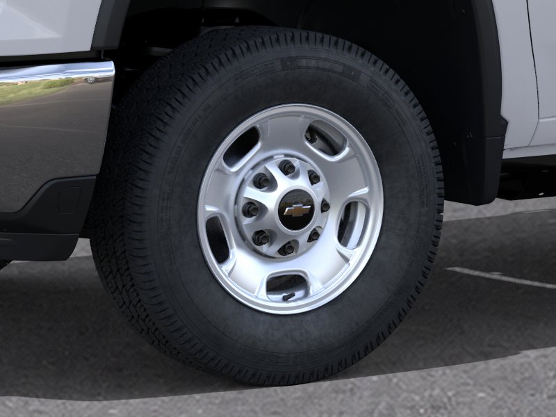 New 2026 Summit White Chevrolet WT image 9