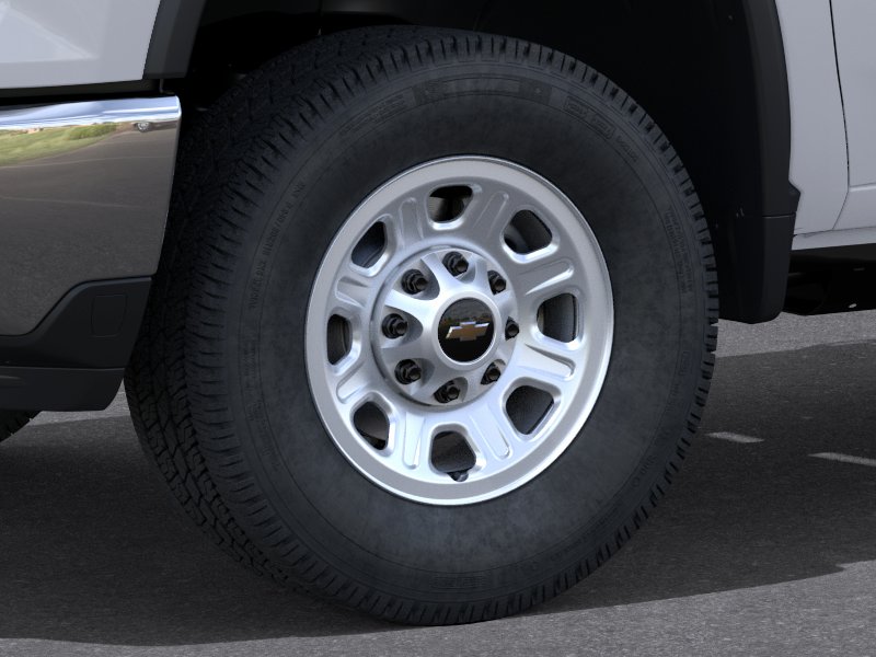 New 2026 Summit White Chevrolet WT image 35
