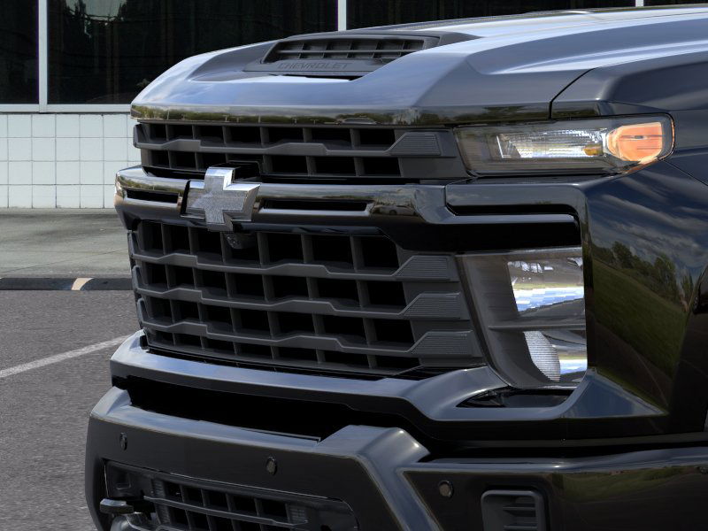 2026 Chevrolet Silverado 2500HD Custom photo 13