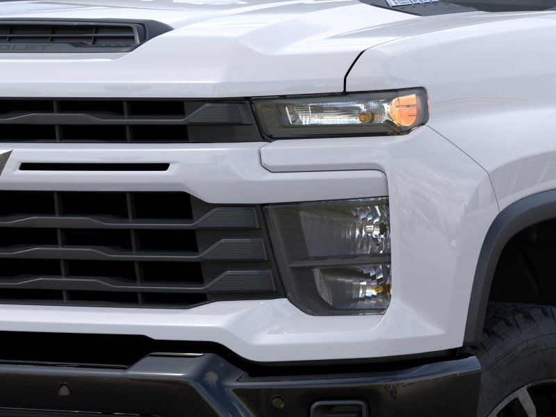 2025 Chevrolet Silverado 2500HD Custom photo 10
