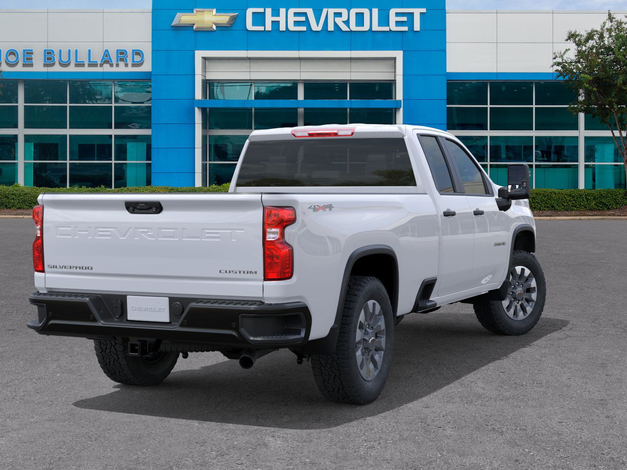 2025 Chevrolet Silverado 2500HD Custom photo 3