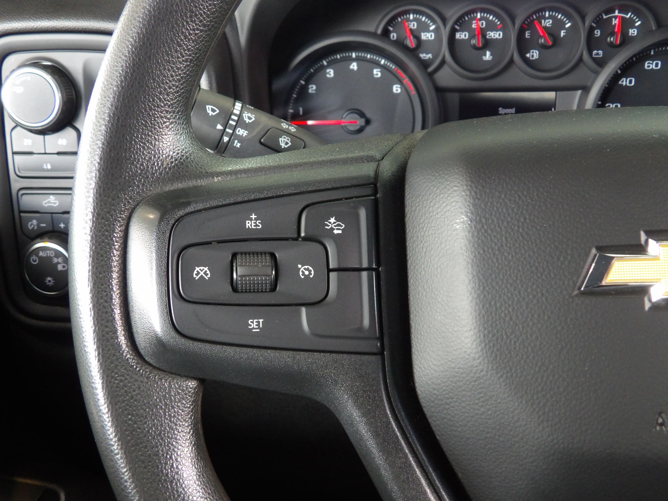2024 Chevrolet Silverado 2500HD Custom - Photo 25