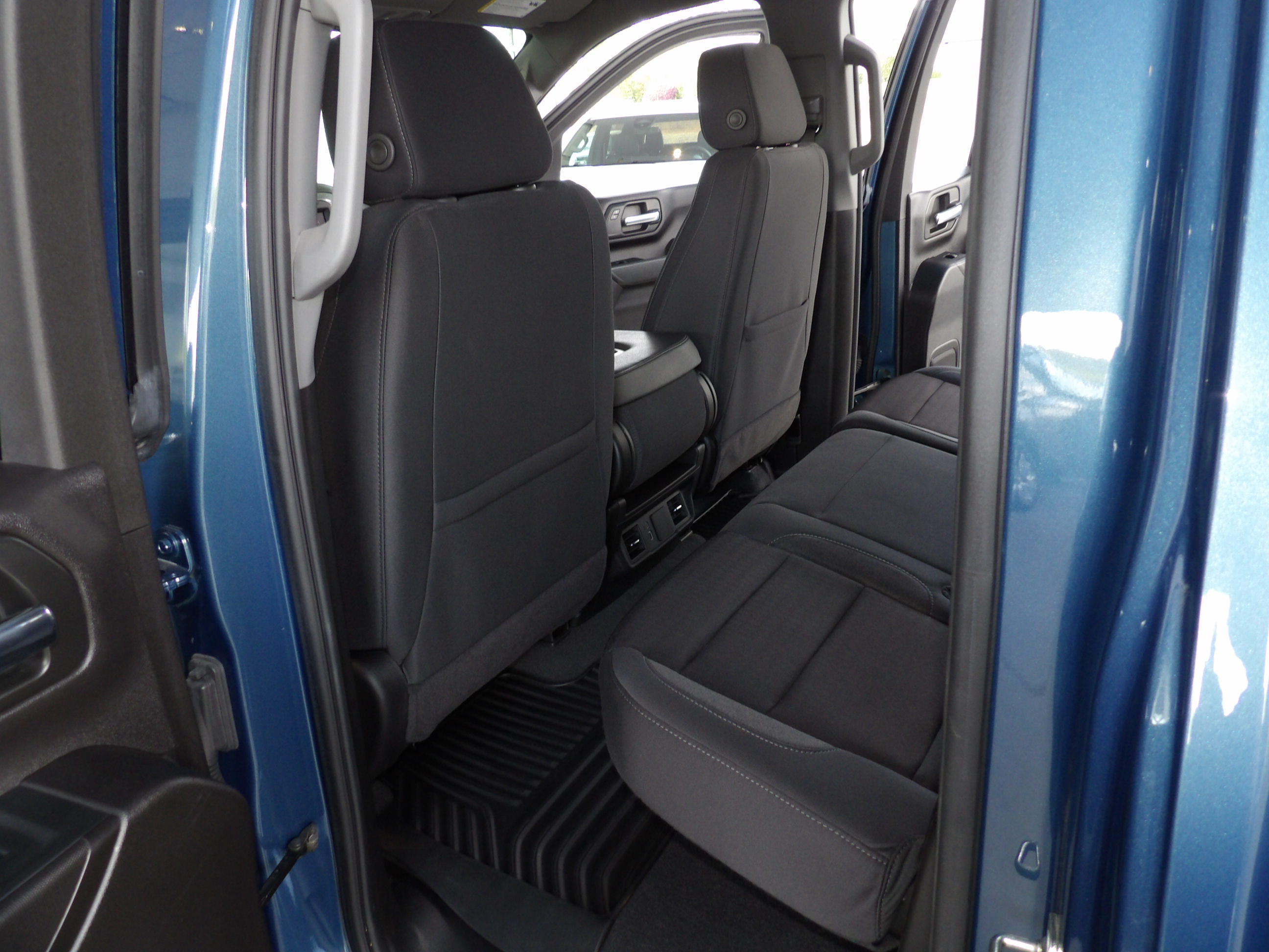 2024 Chevrolet Silverado 2500HD Custom - Photo 18