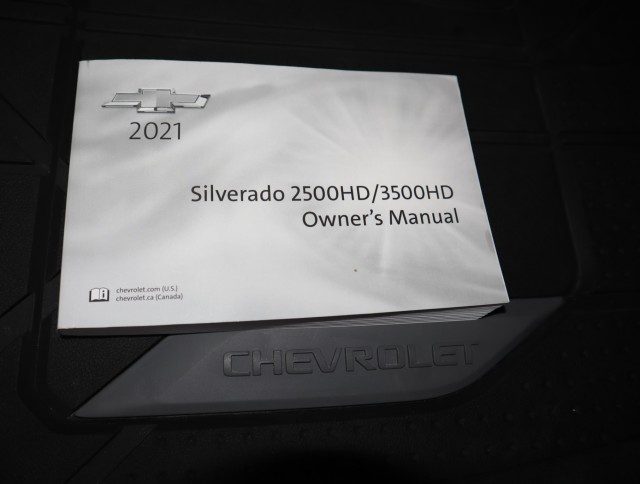 Used 2021 Silver Ice Metallic Chevrolet LT image 32