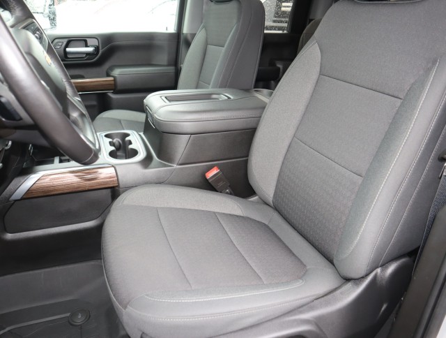Used 2021 Silver Ice Metallic Chevrolet LT image 13