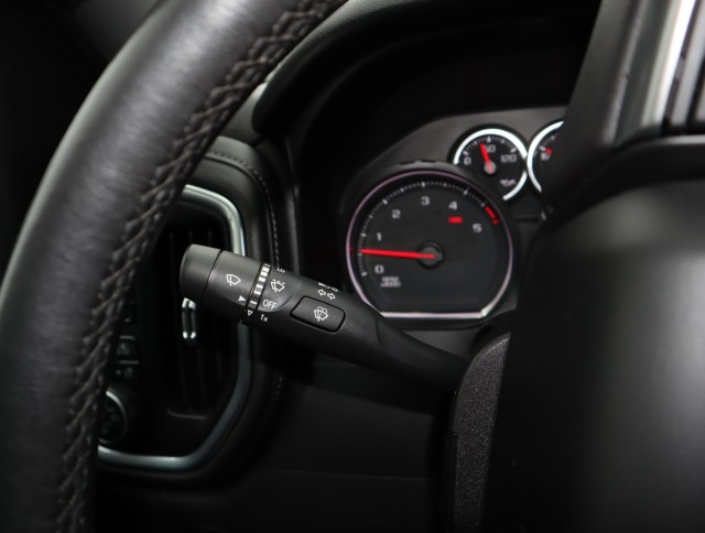 Used 2021 Silver Ice Metallic Chevrolet LT image 24