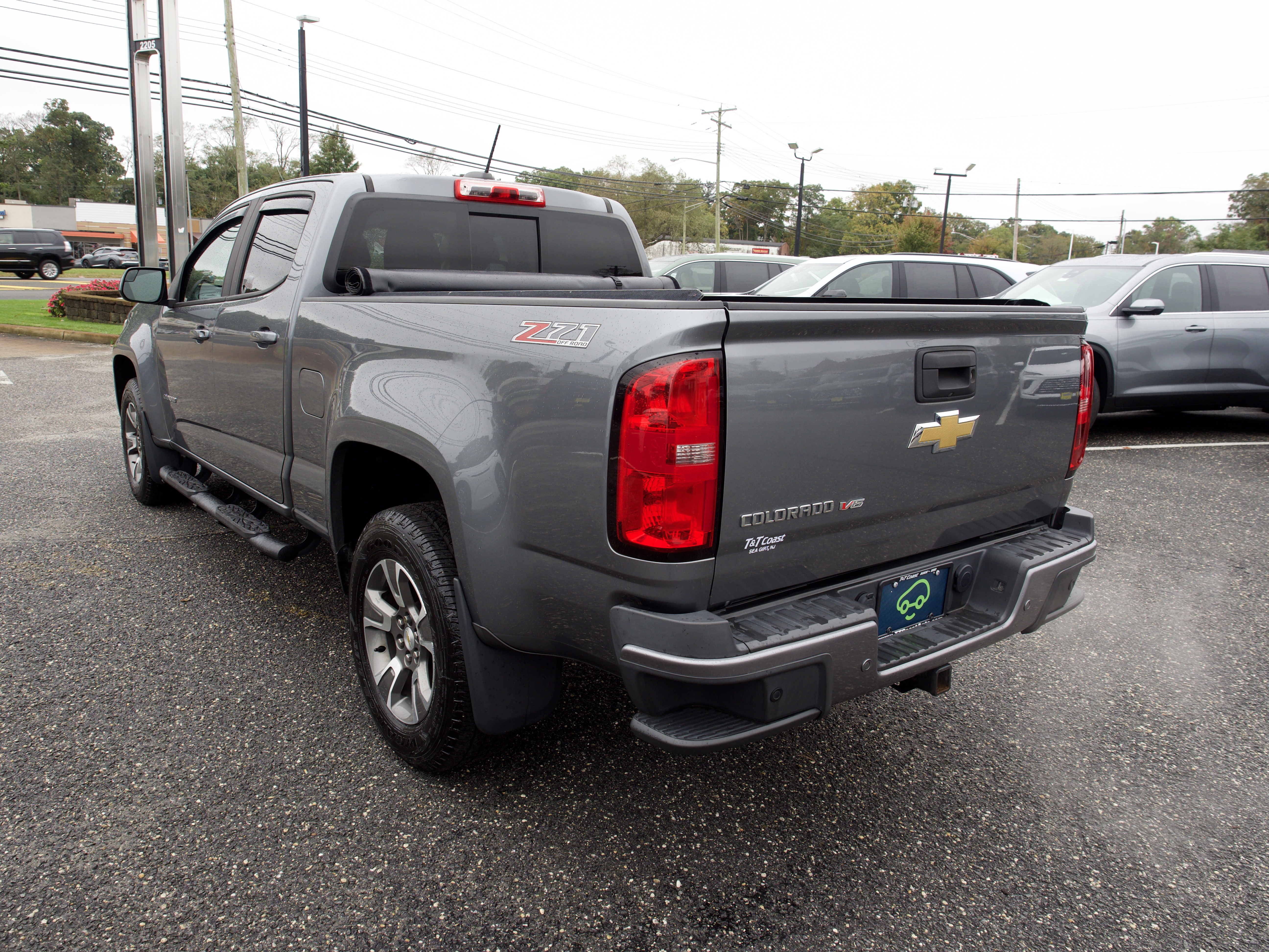 Used 2020 SATIN STEEL METALLIC Chevrolet 4WD Z71 image 8
