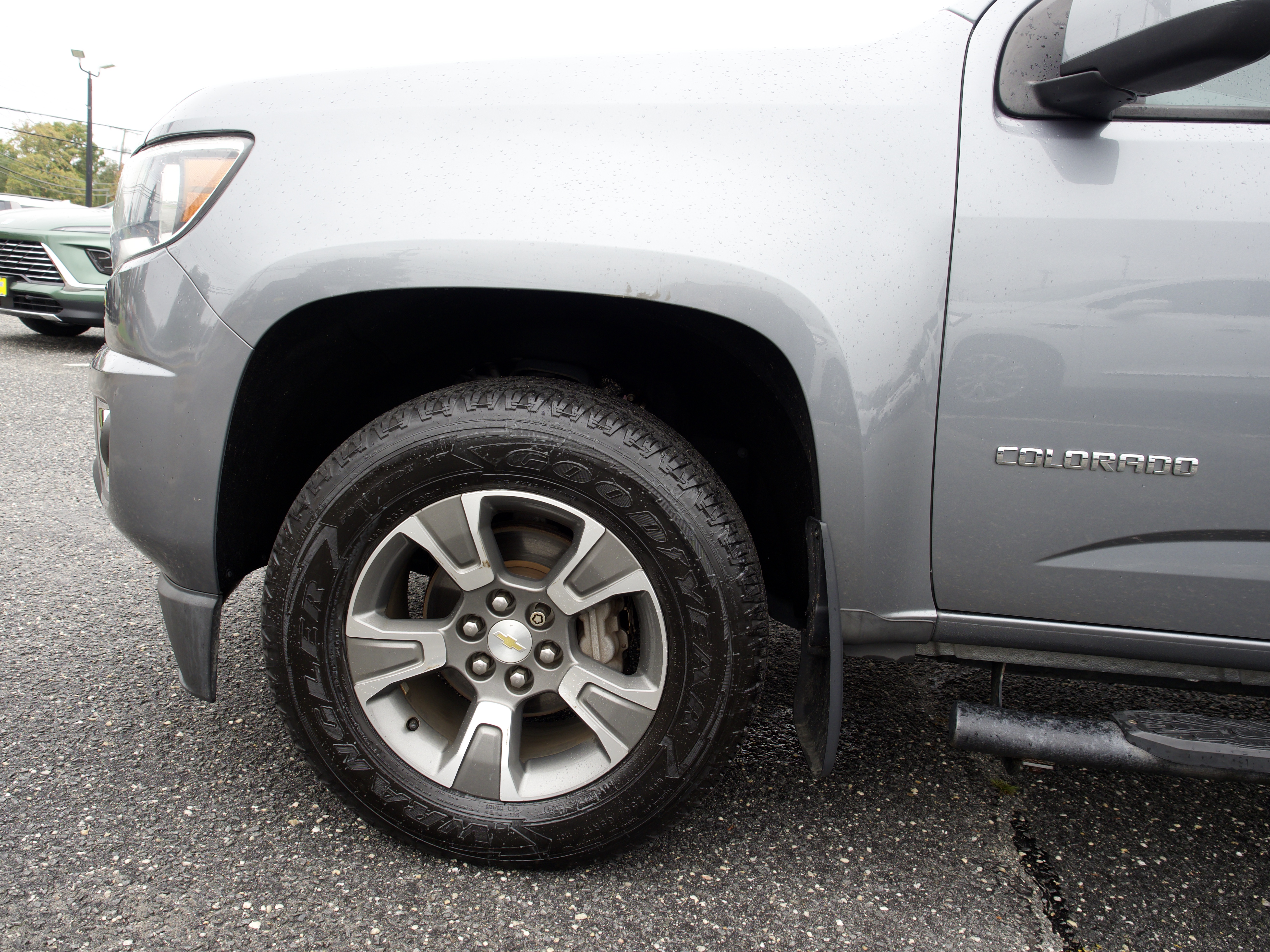 Used 2020 SATIN STEEL METALLIC Chevrolet 4WD Z71 image 9
