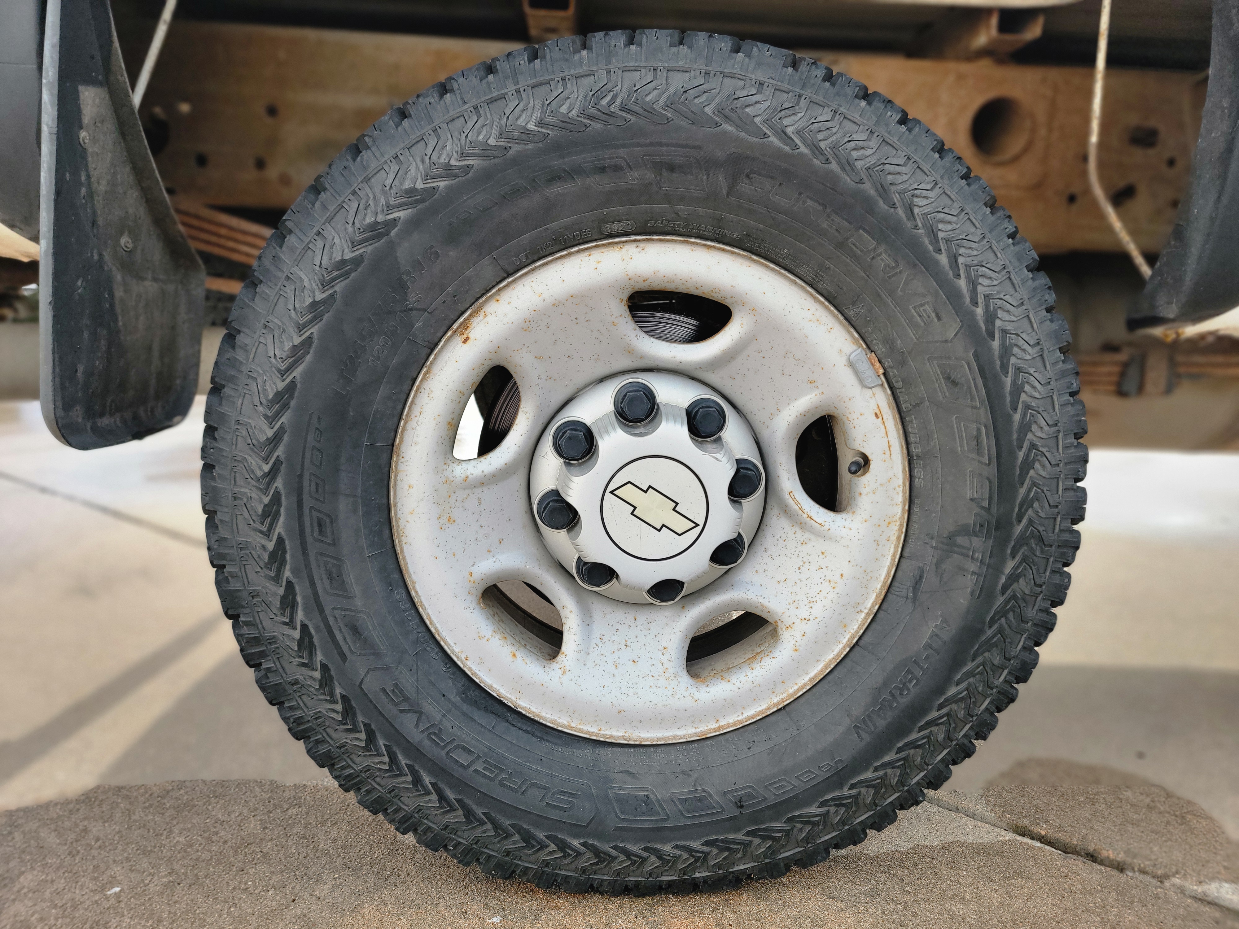 Used 2007 Summit White Chevrolet Work Truck image 11
