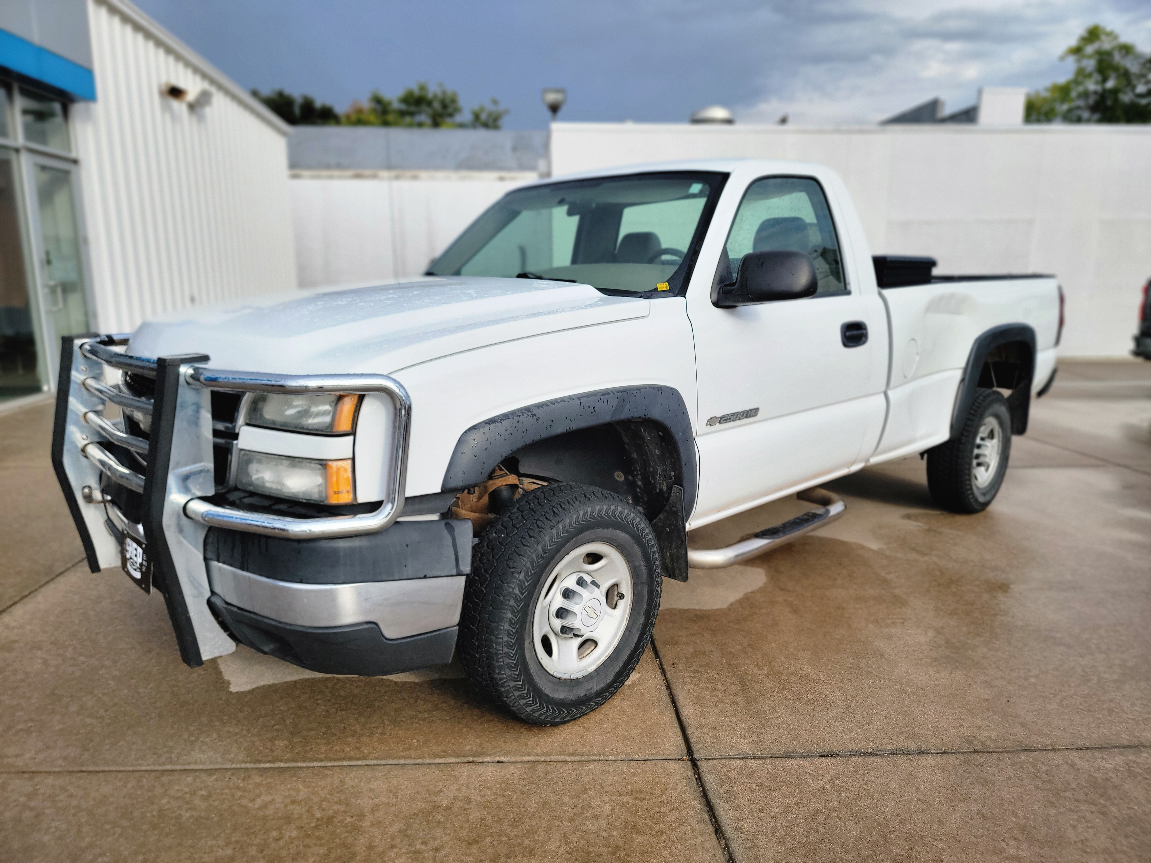 Used 2007 Summit White Chevrolet Work Truck image 3